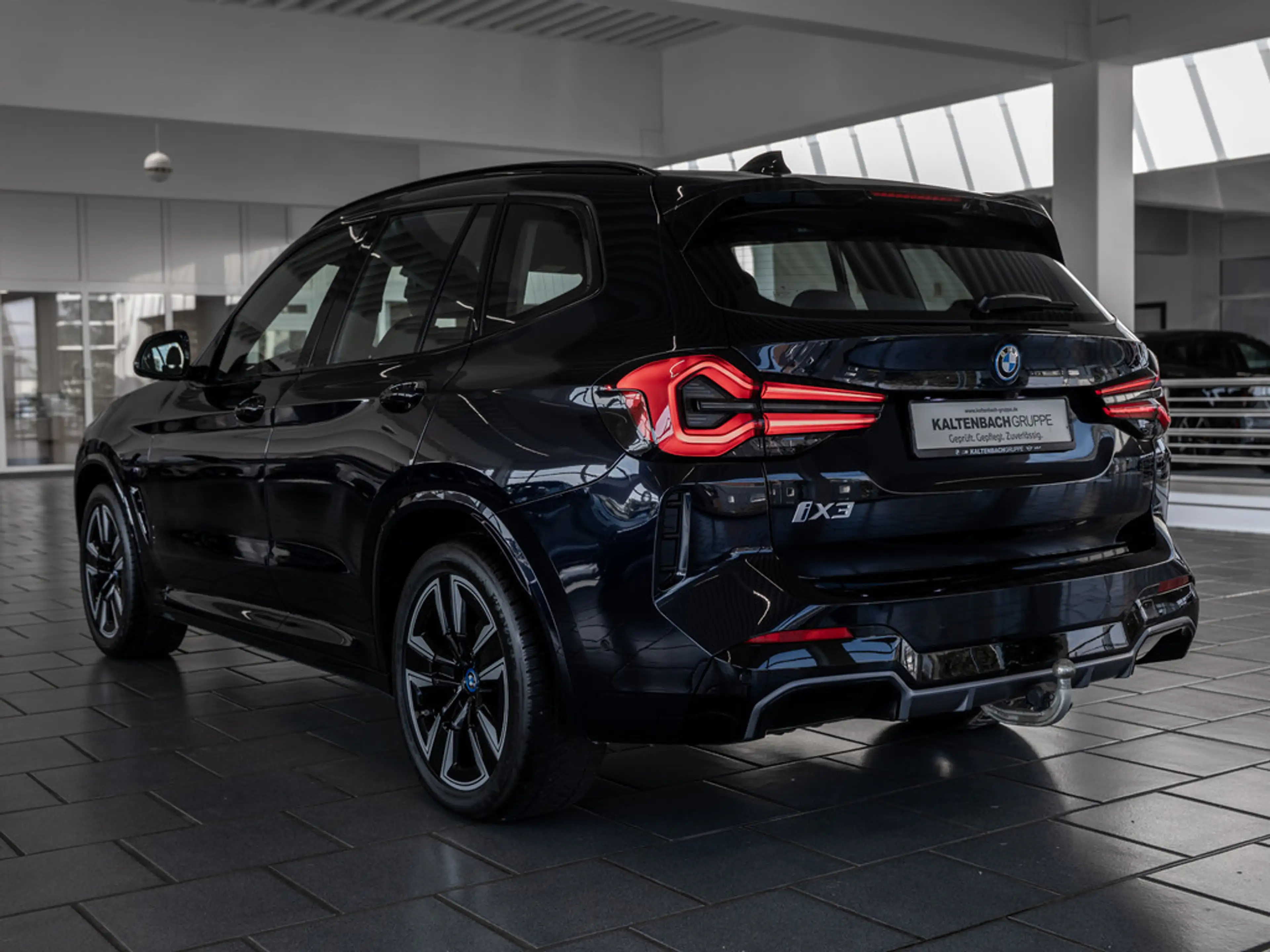 BMW X3 Inspiring FACEL. PANO AHK LED ACC W-LAN NAVI — photo 8