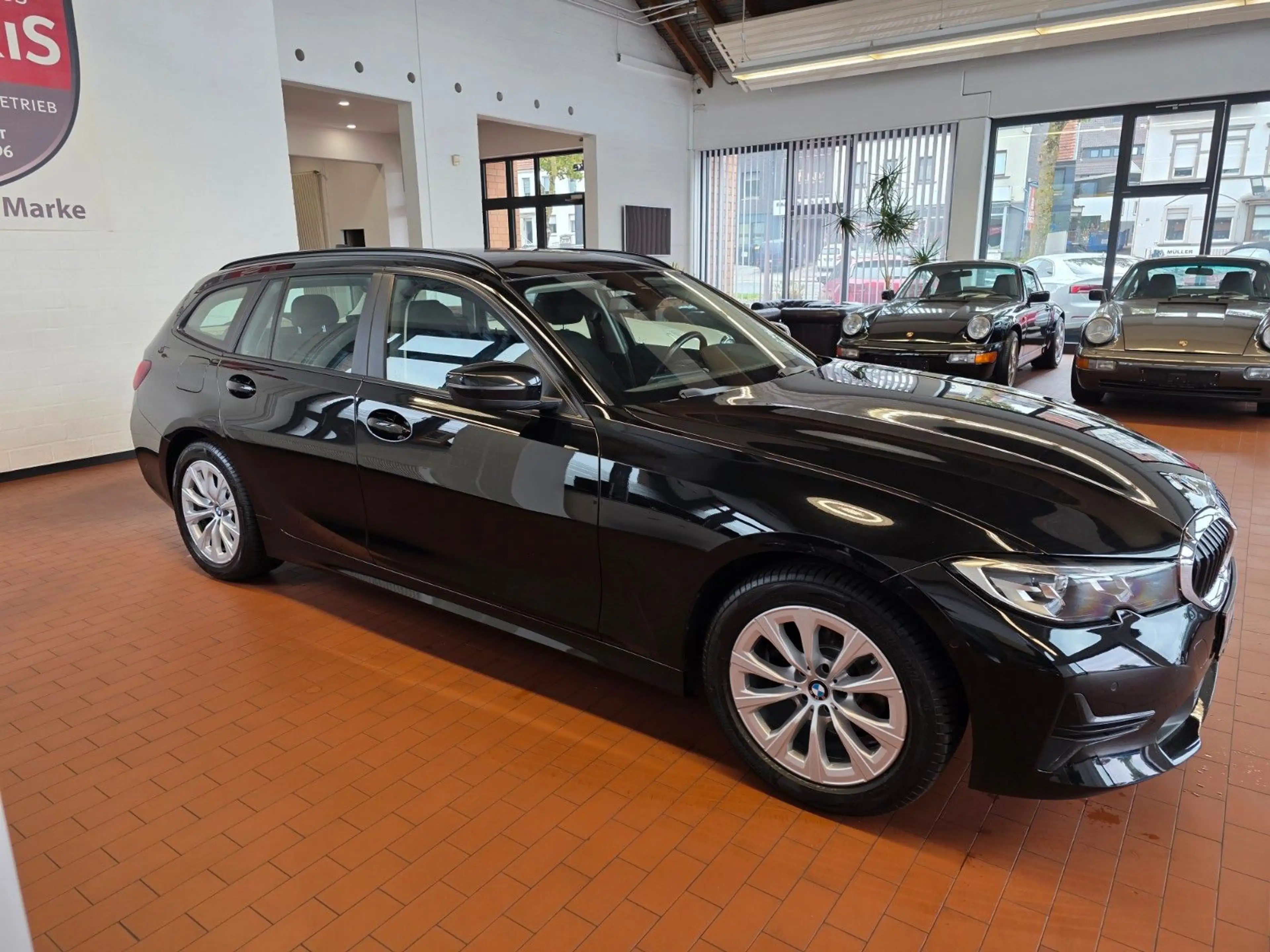 BMW 318 d+Advantage+Volldigitales Cockpit+Rückfahrkam — photo 6