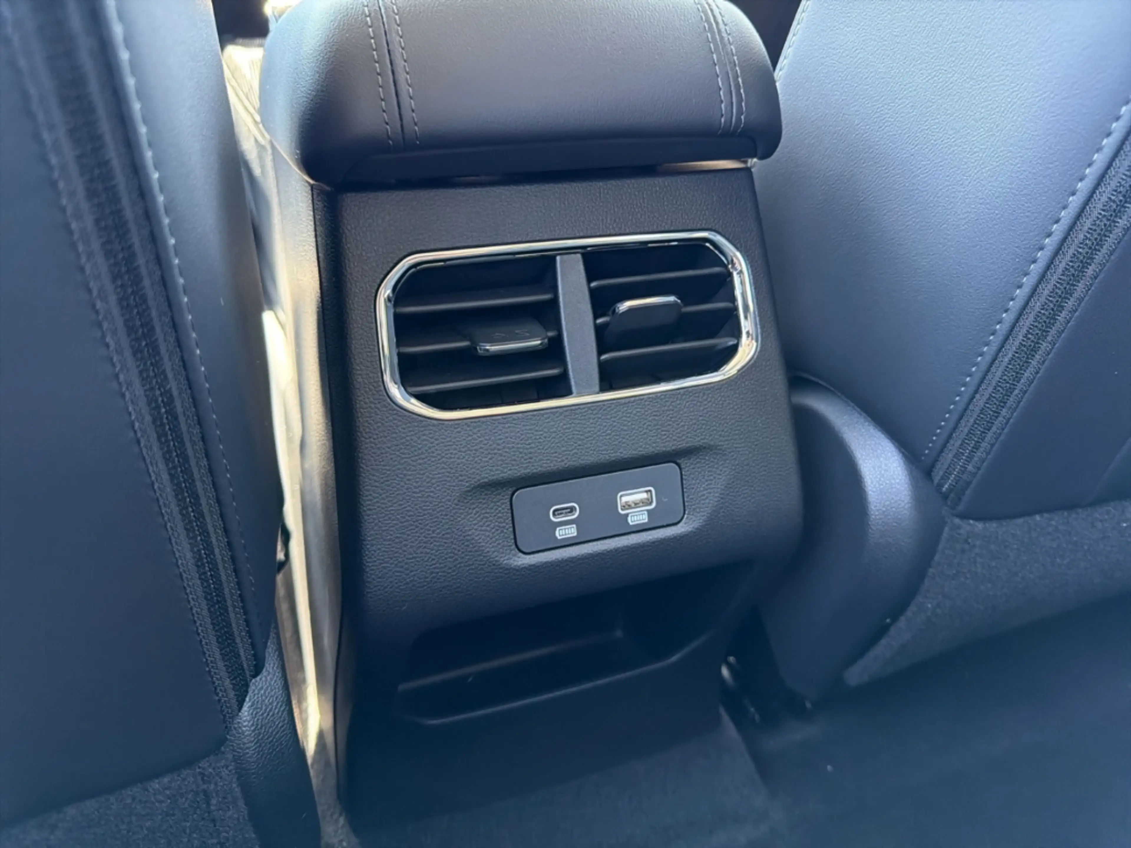 GWM HAVAL Jolion Pro 1.5 Turbo 7G-DCT Premium *sofort* Pano App-Navi Ka — photo 26