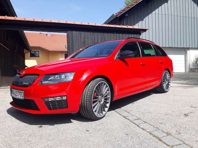 Imagine Skoda Octavia Combi 2.0 TDI (Green tec) DSG RS