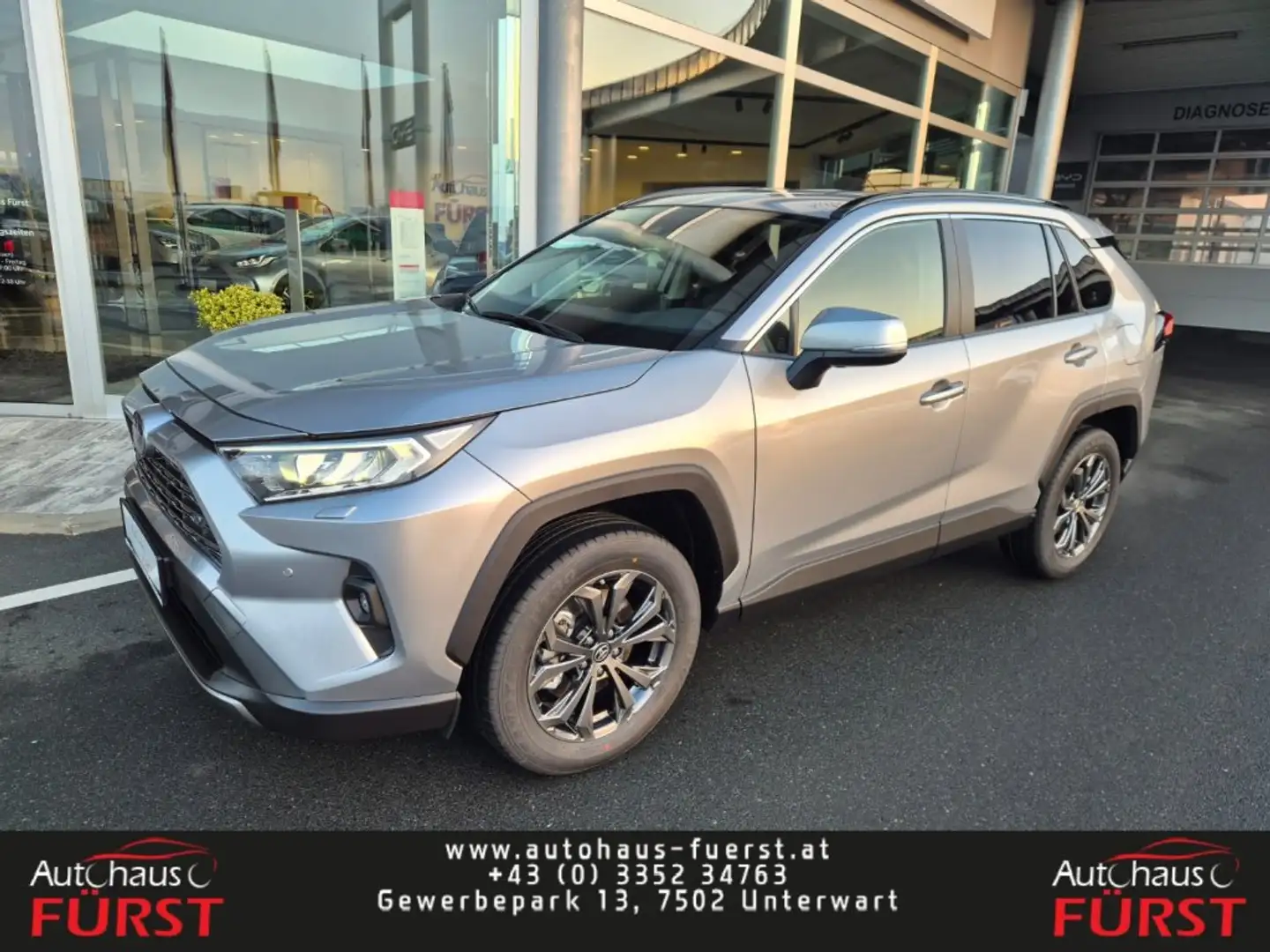 Toyota RAV 4 Active Drive 2,5, 222 PS 4x4 Hybrid Silber - 1