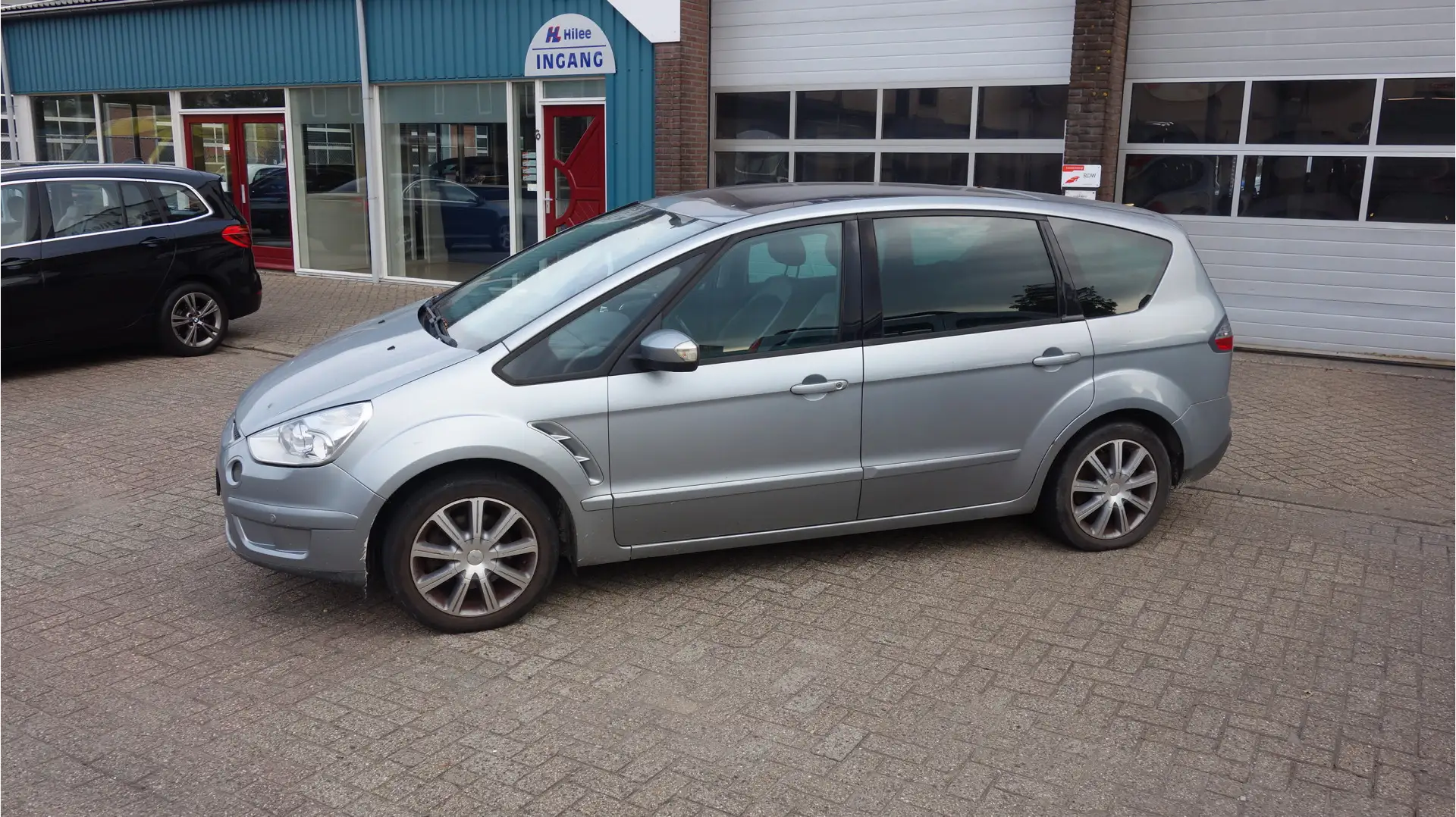 Ford S-Max 2.0-16V Gris - 2