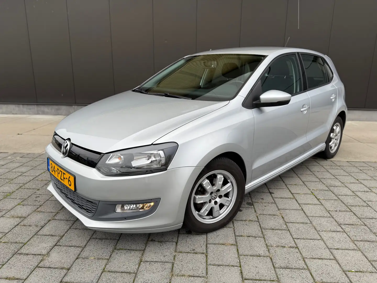 Volkswagen Polo 1.2 TDI BlueMot Comfort | Airco | Cruise | Navi | Grau - 2