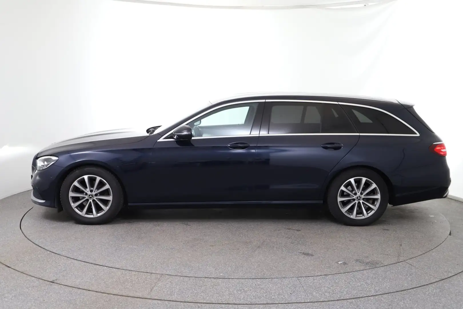 Mercedes-Benz E 200 200 d T Aut. Blau - 2