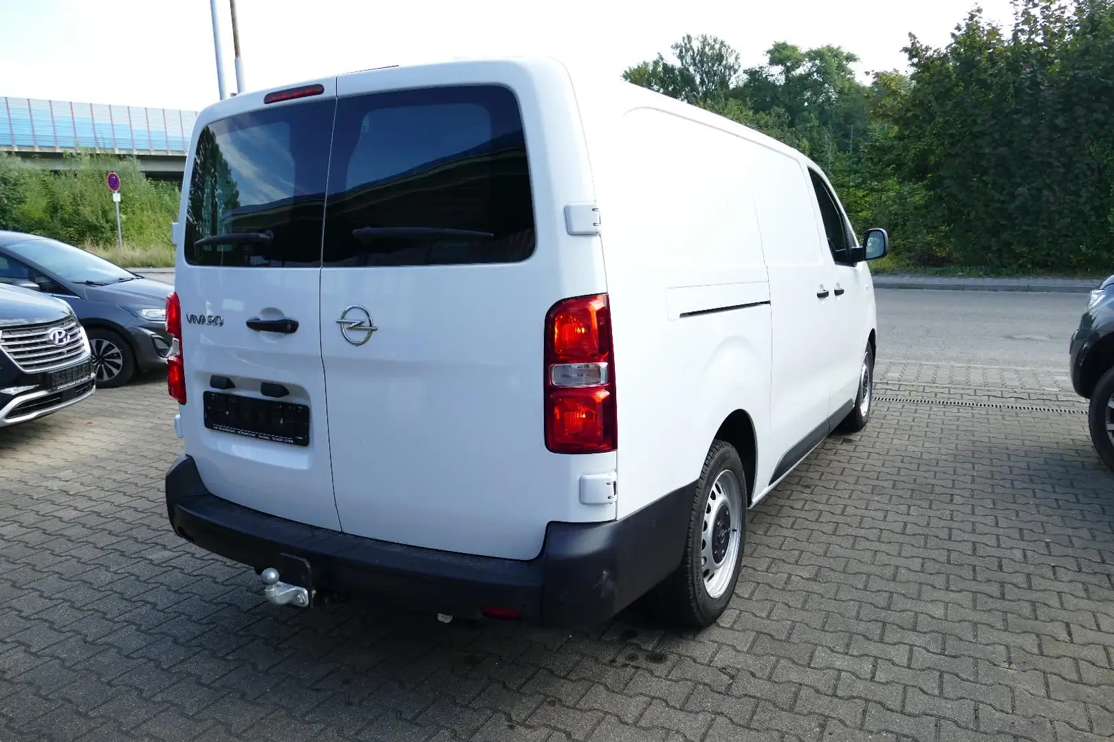 Opel Vivaro Edition(L3)+Klima+AHK+BT+PDC++ Blanco - 2