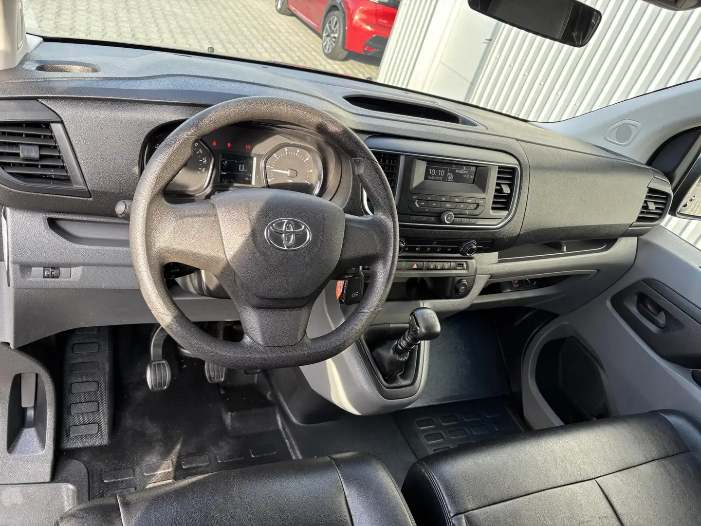 Toyota Proace Shuttle 1.5 Cool Comfort Long*EX.BTW/BPM*9PERS*A/C Grijs - 2