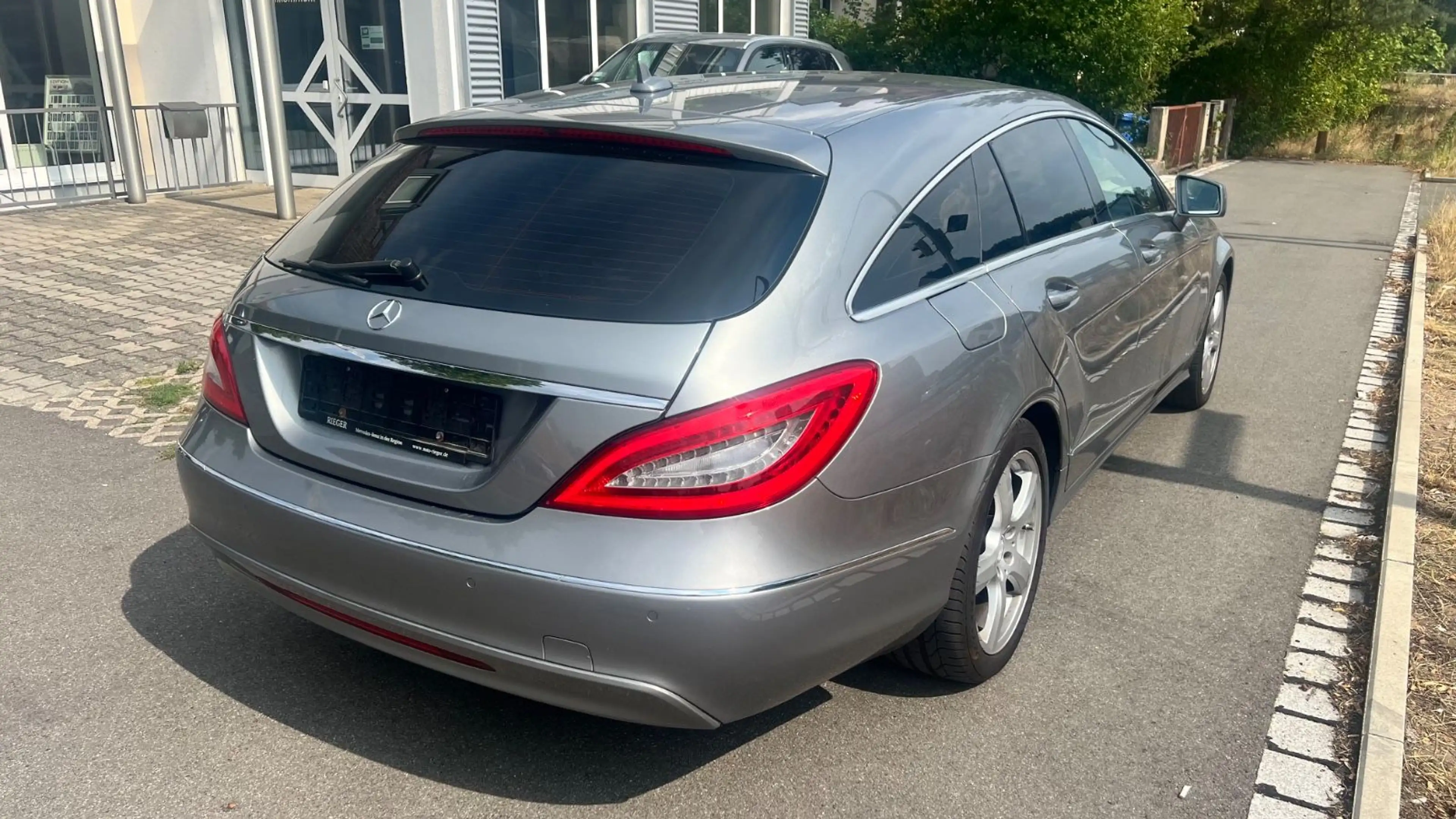 Mercedes-Benz CLS 350 /Navi/Xenon/SHZ/GSSD/PDC — photo 3