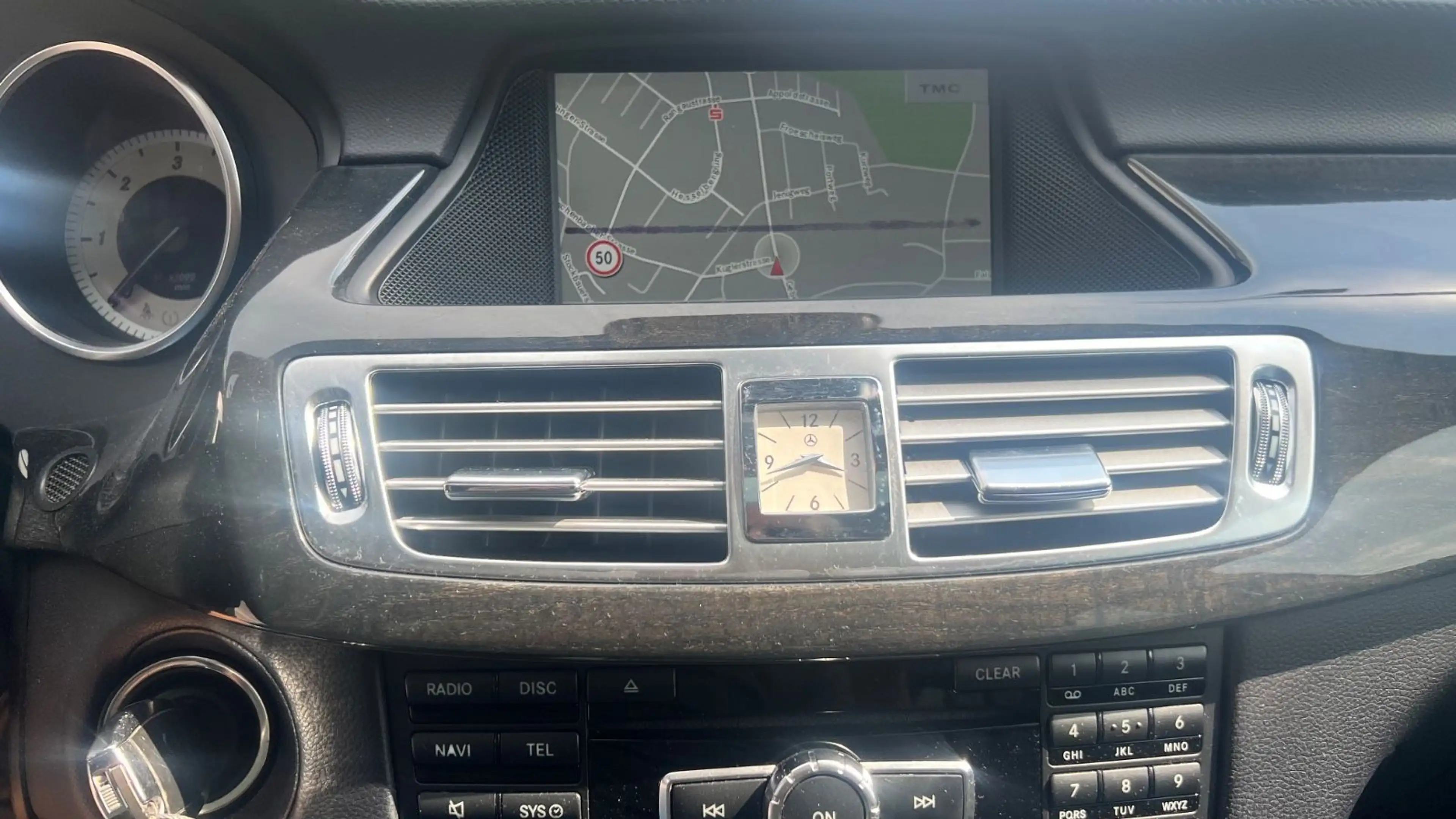 Mercedes-Benz CLS 350 /Navi/Xenon/SHZ/GSSD/PDC — photo 8