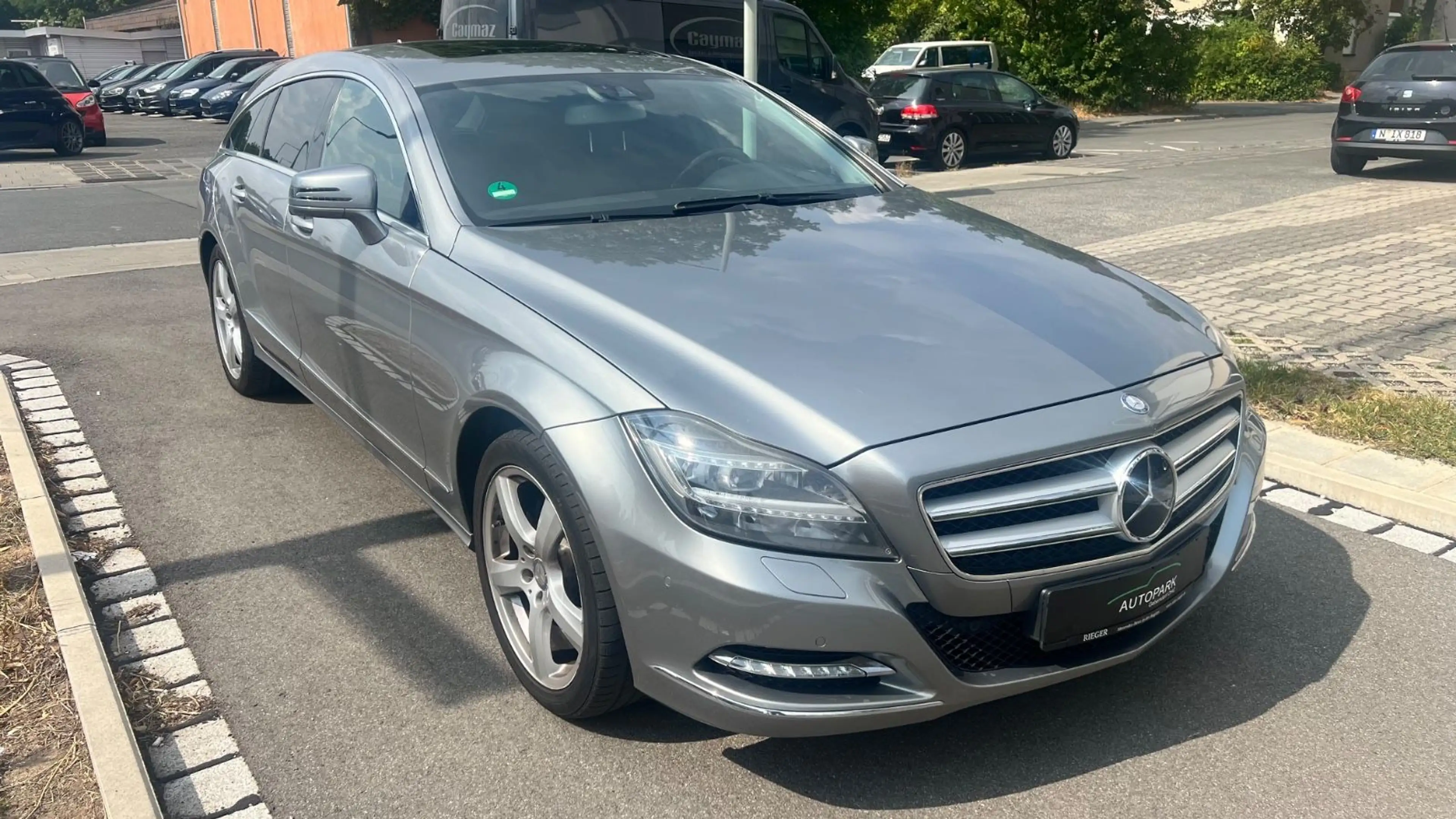 Mercedes-Benz CLS 350 /Navi/Xenon/SHZ/GSSD/PDC — photo 2