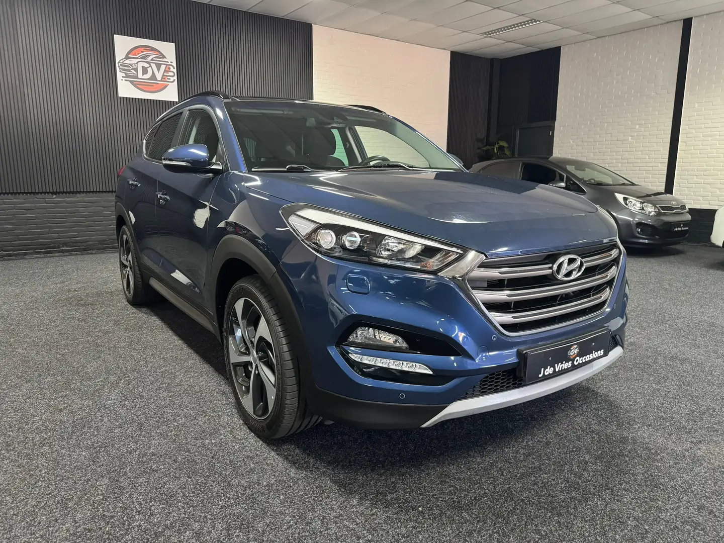 Hyundai TUCSON 1.6 T-GDi Premium 4WD, LED, PANO DAK, CRUISE, STL Blauw - 2