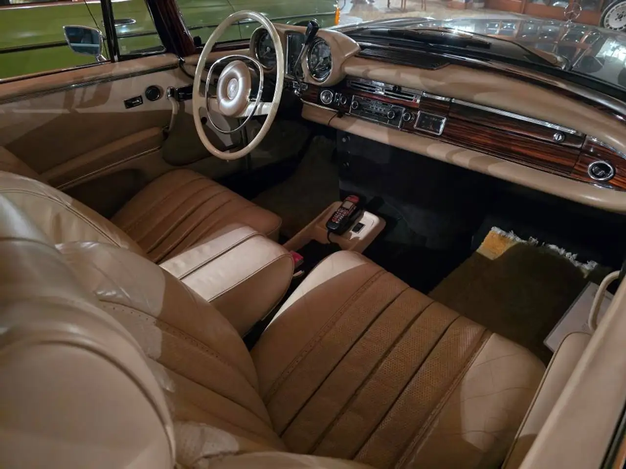 Mercedes-Benz 280 SE 3,5 Coupe, foto 7