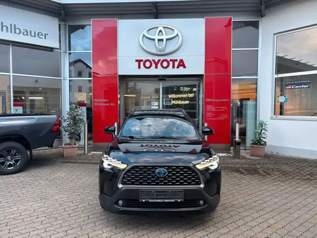Toyota Corolla Cross Hybrid FWD Team Deutschland I Pano