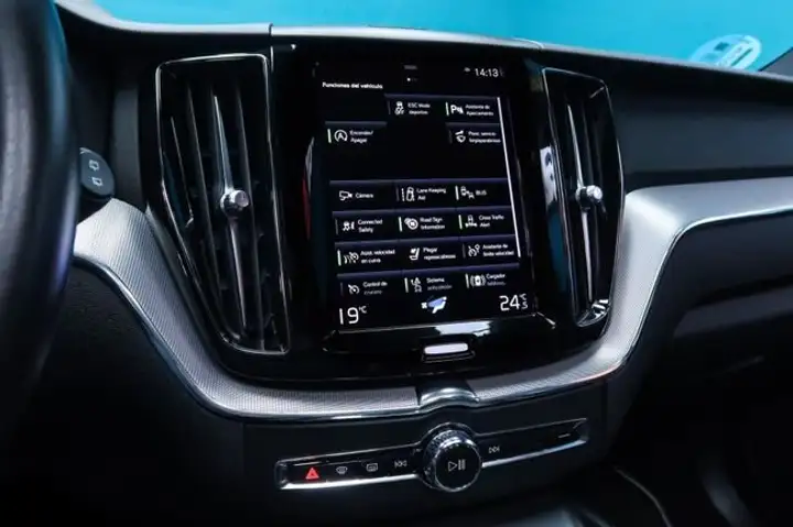 Volvo XC60 2021, foto 44