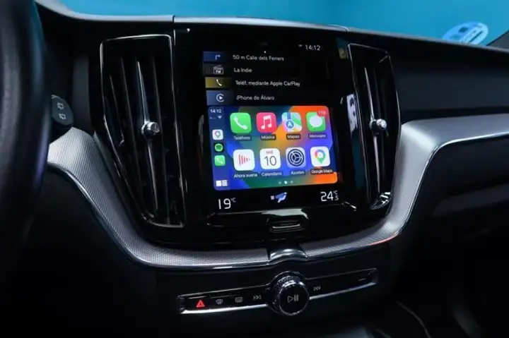 Volvo XC60 2021, foto 40