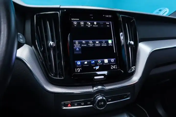 Volvo XC60 2021, foto 45
