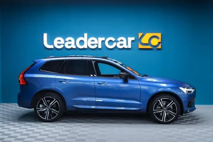 Volvo XC60 2021, foto 3