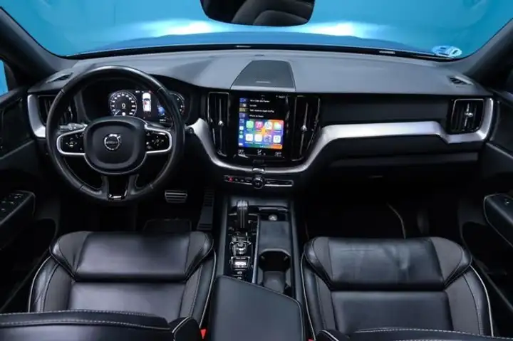 Volvo XC60 2021, foto 6