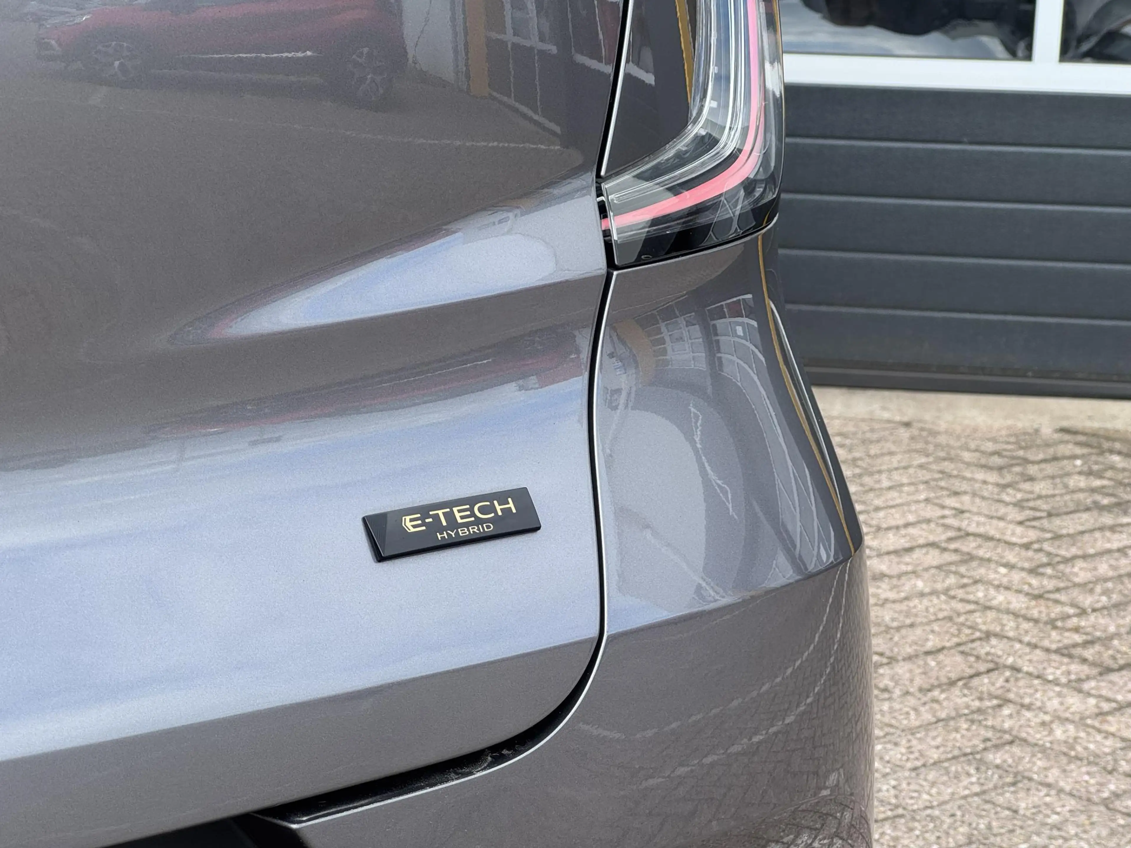 Renault Captur 1.6 E-Tech Hybrid | Google Maps Navigatie | Achter — photo 17