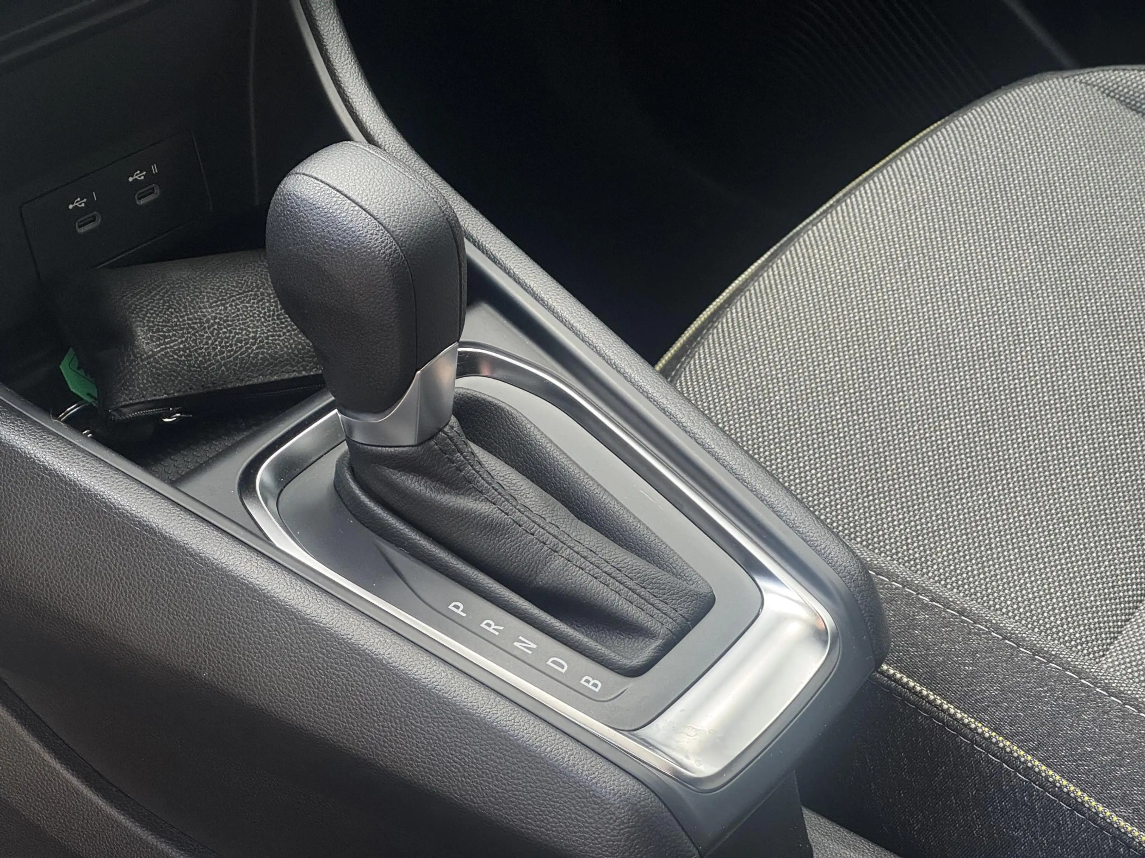 Renault Captur 1.6 E-Tech Hybrid | Google Maps Navigatie | Achter — photo 4