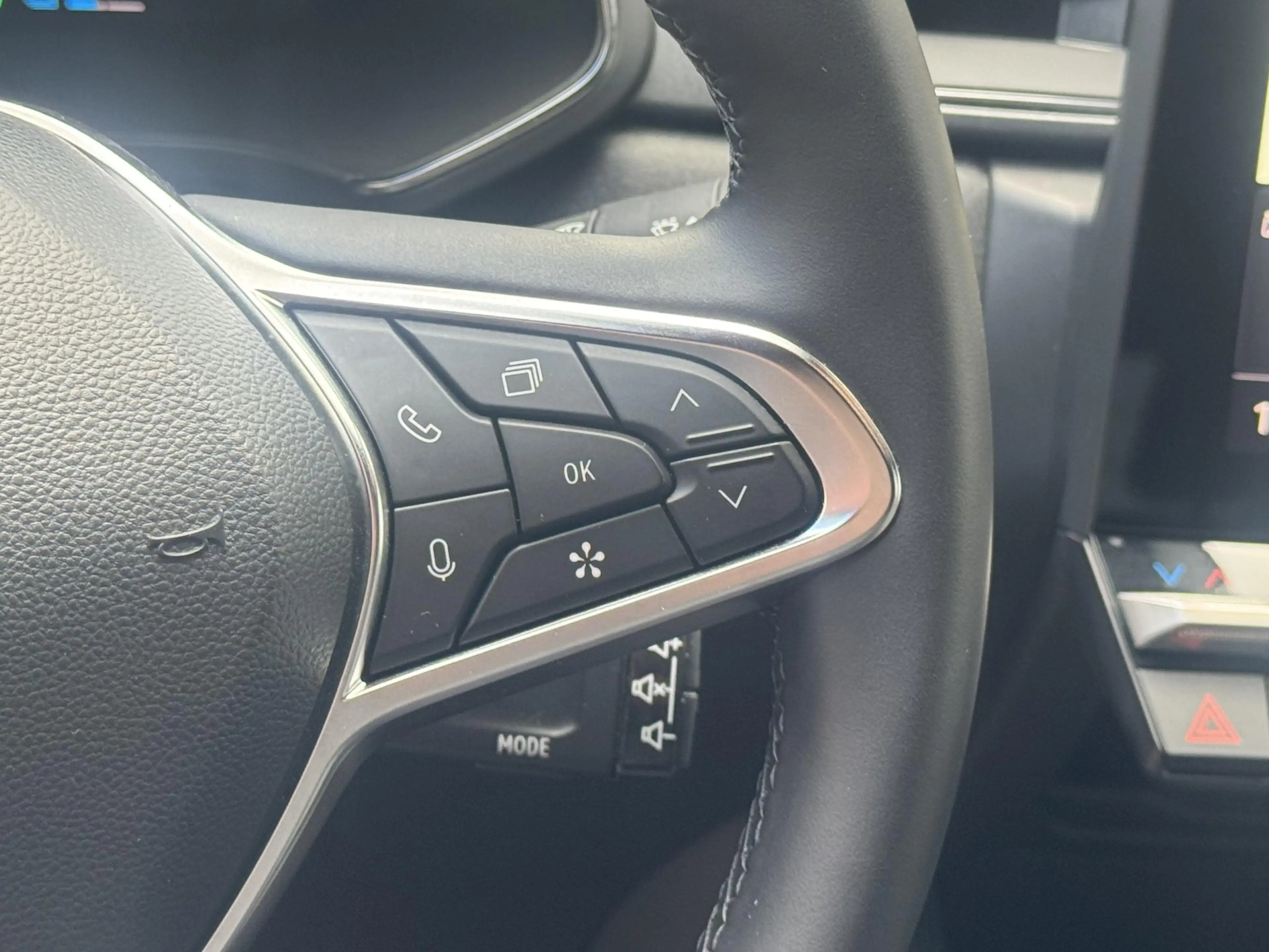 Renault Captur 1.6 E-Tech Hybrid | Google Maps Navigatie | Achter — photo 14