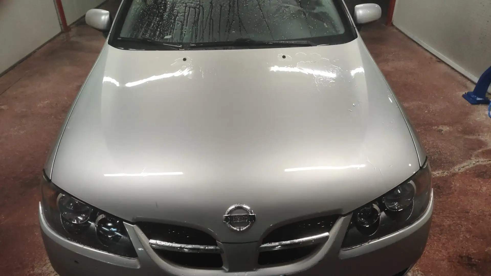 Nissan Almera Tino tekna - 1