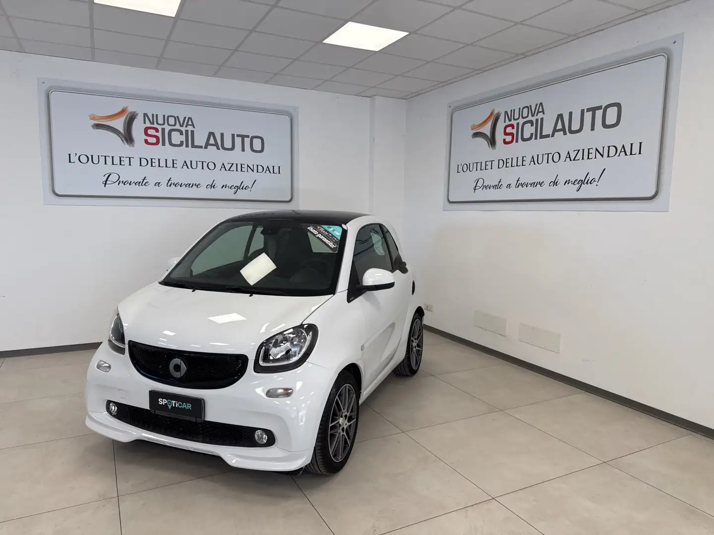 smart forTwo III 2015 0.9 t Brabus 109cv twinamic Fehér - 2