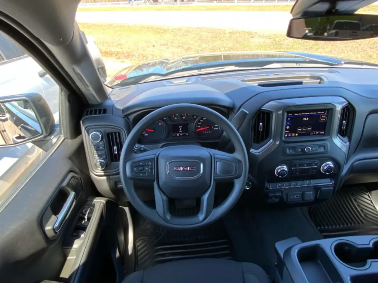 GMC Sierra 1500 снимка GMC Sierra 1500