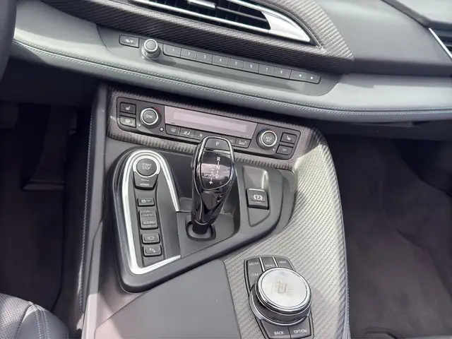 BMW I8 view 15