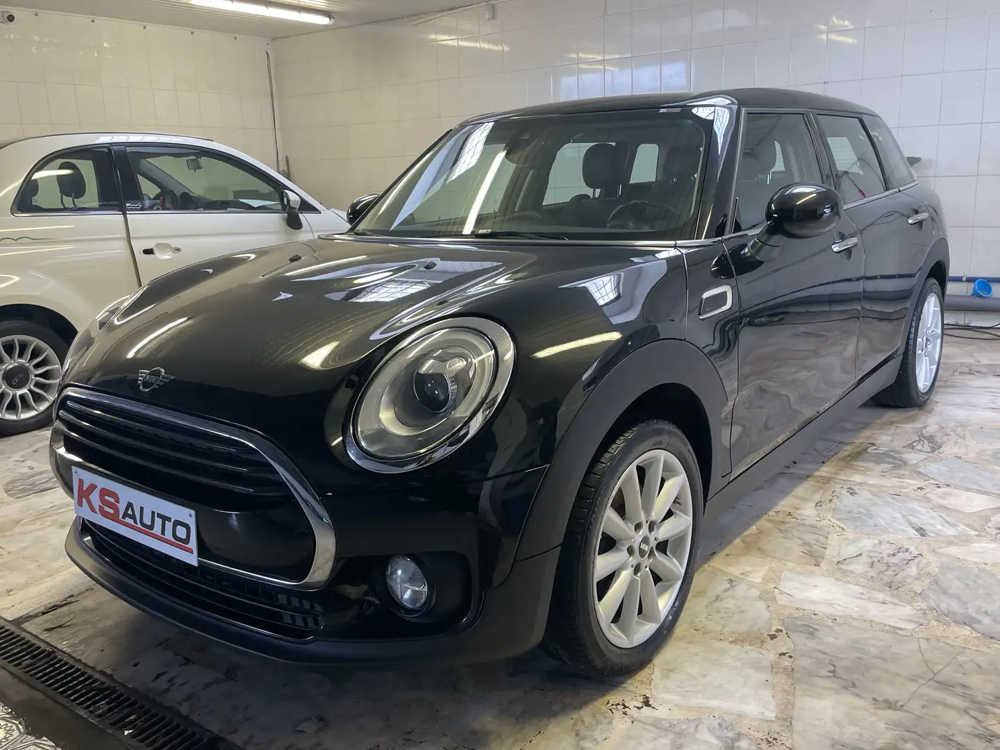 MINI Cooper D Clubman 2.0D/129.102KM/2019 ** MOTEUR BLOQUE** Noir - 1