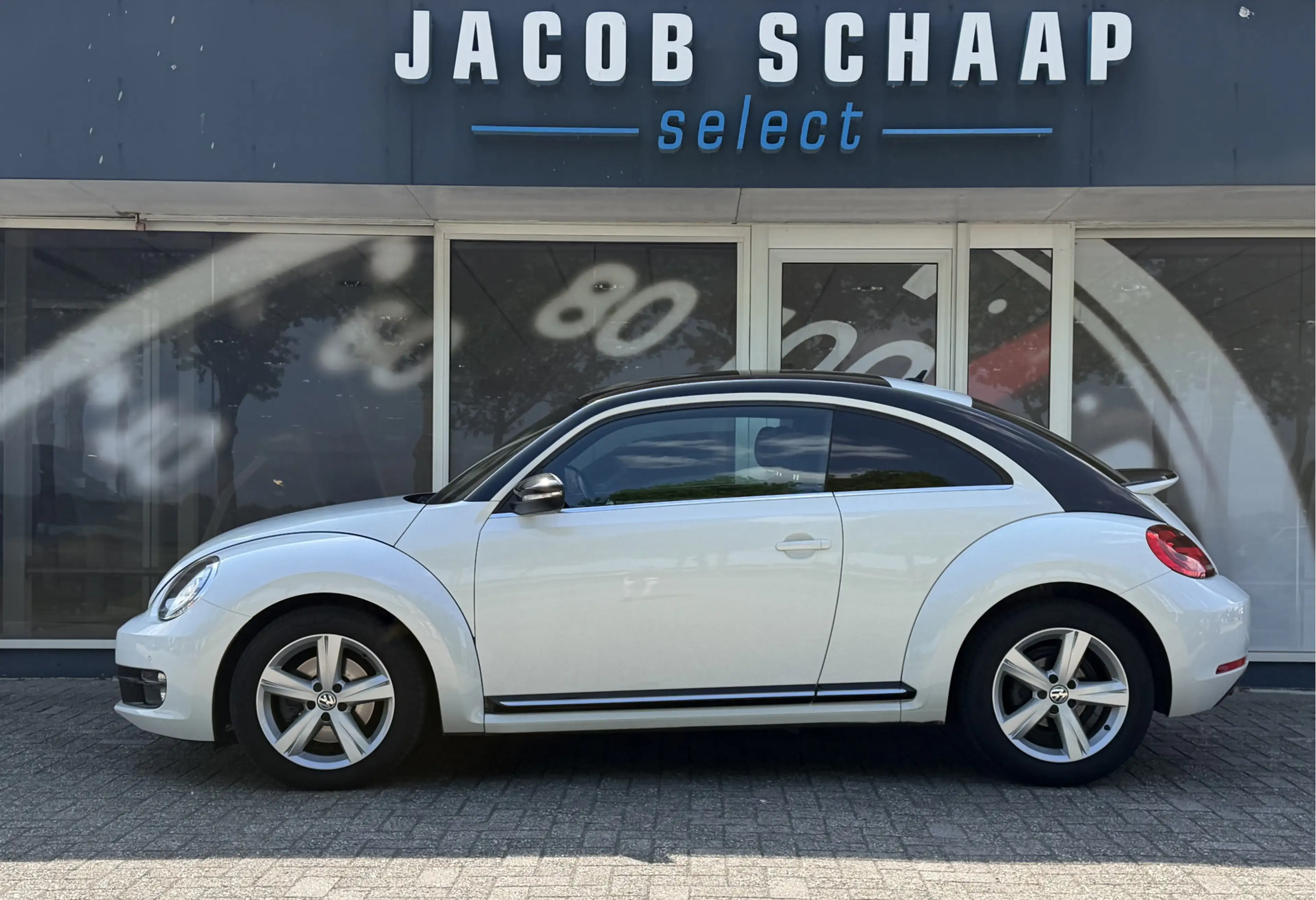 Volkswagen Beetle 1.4 TSI Trend Automaat / Sportstoelen / Carplay / — photo 9