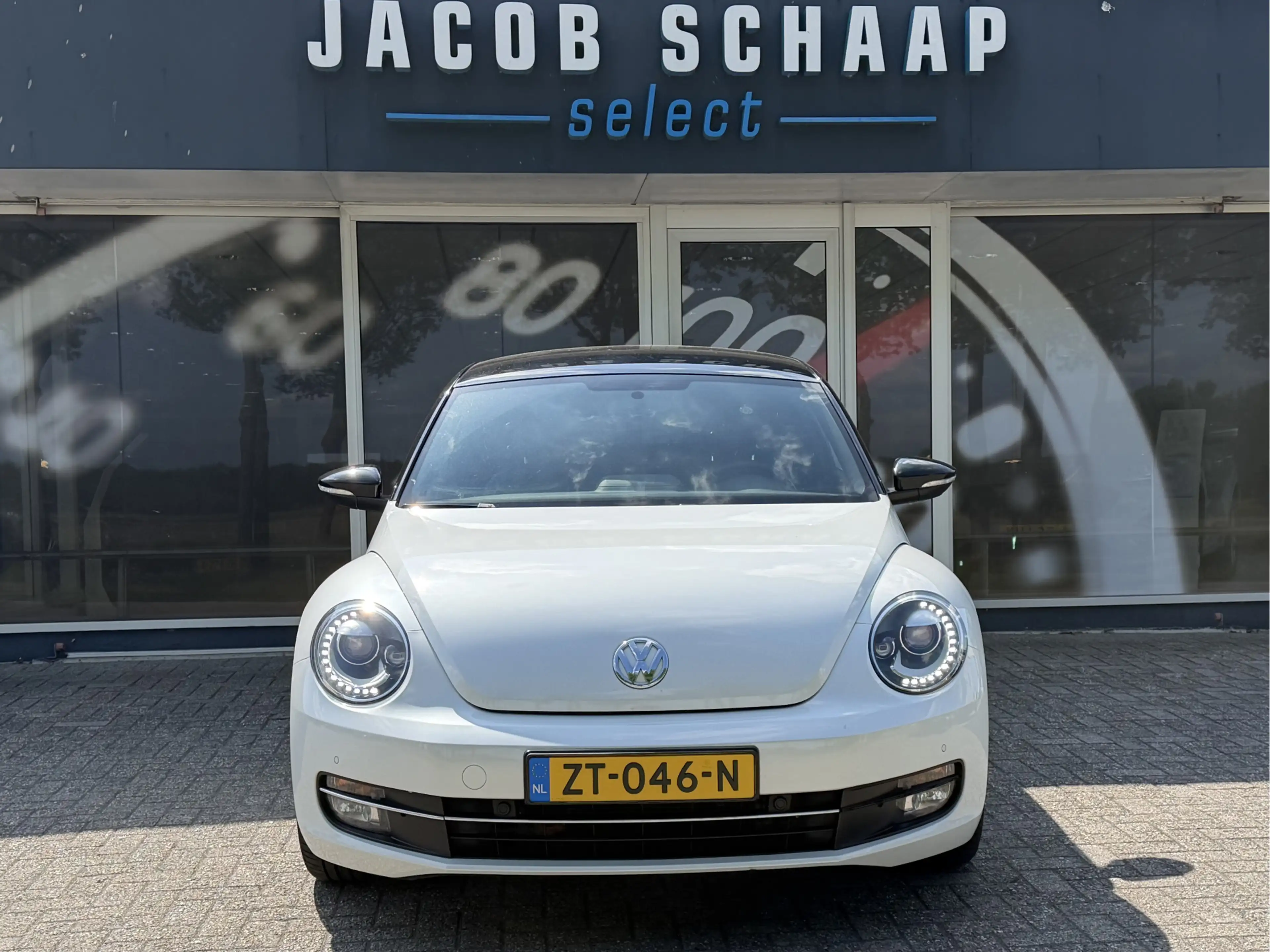 Volkswagen Beetle 1.4 TSI Trend Automaat / Sportstoelen / Carplay / — photo 5