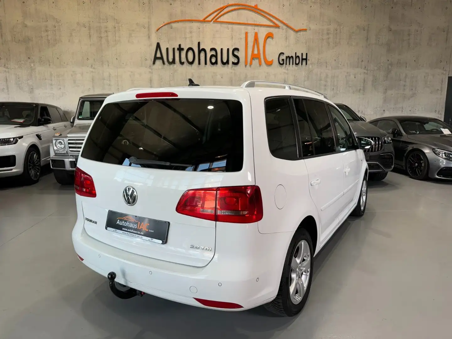 Volkswagen Touran Cup/7.SITZER/STANDHEIZ/SITZHEIZ/NAVI/AHK Weiß - 2