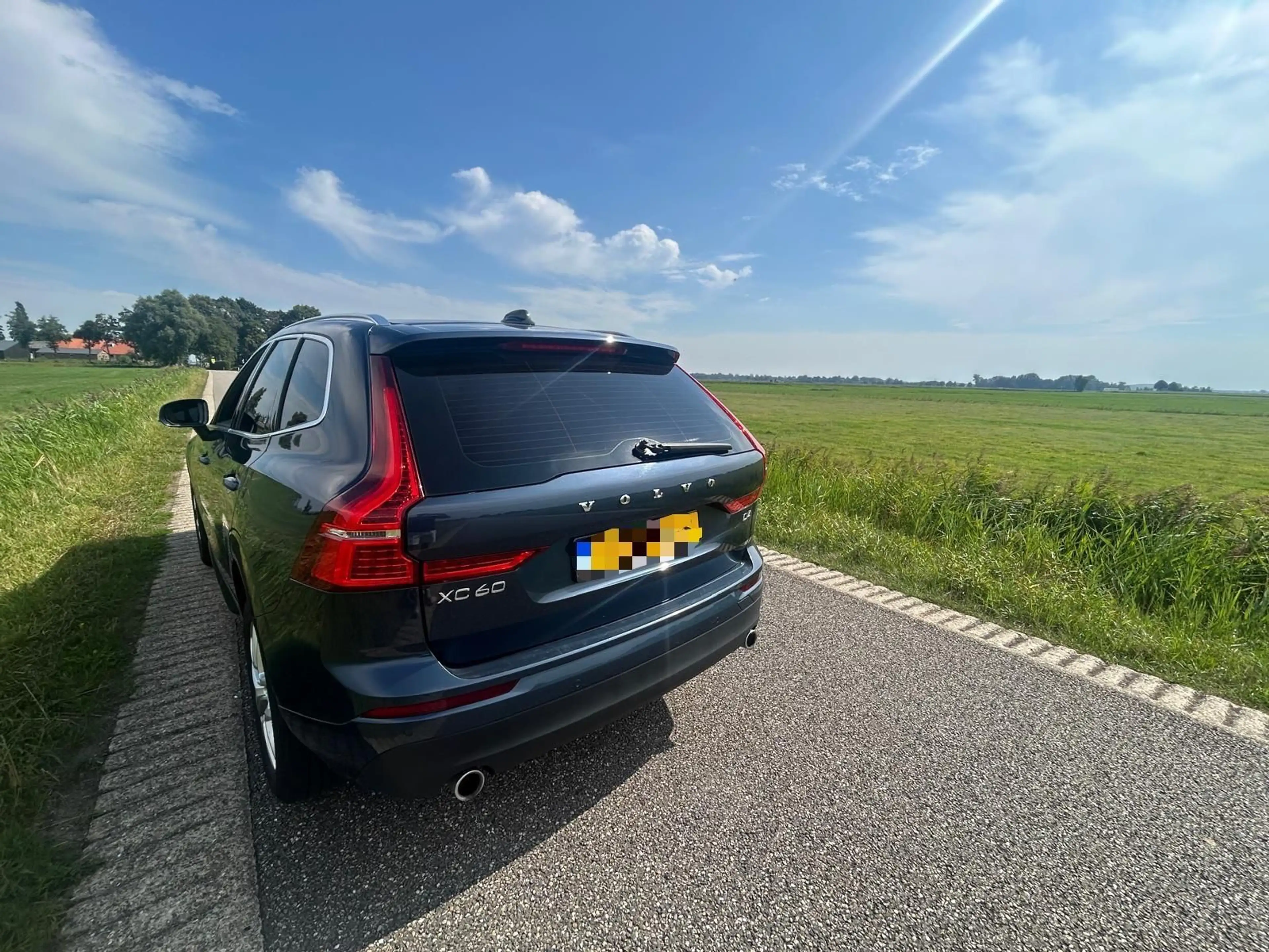 Volvo XC60 D4 Momentum Volvo Service History — photo 4
