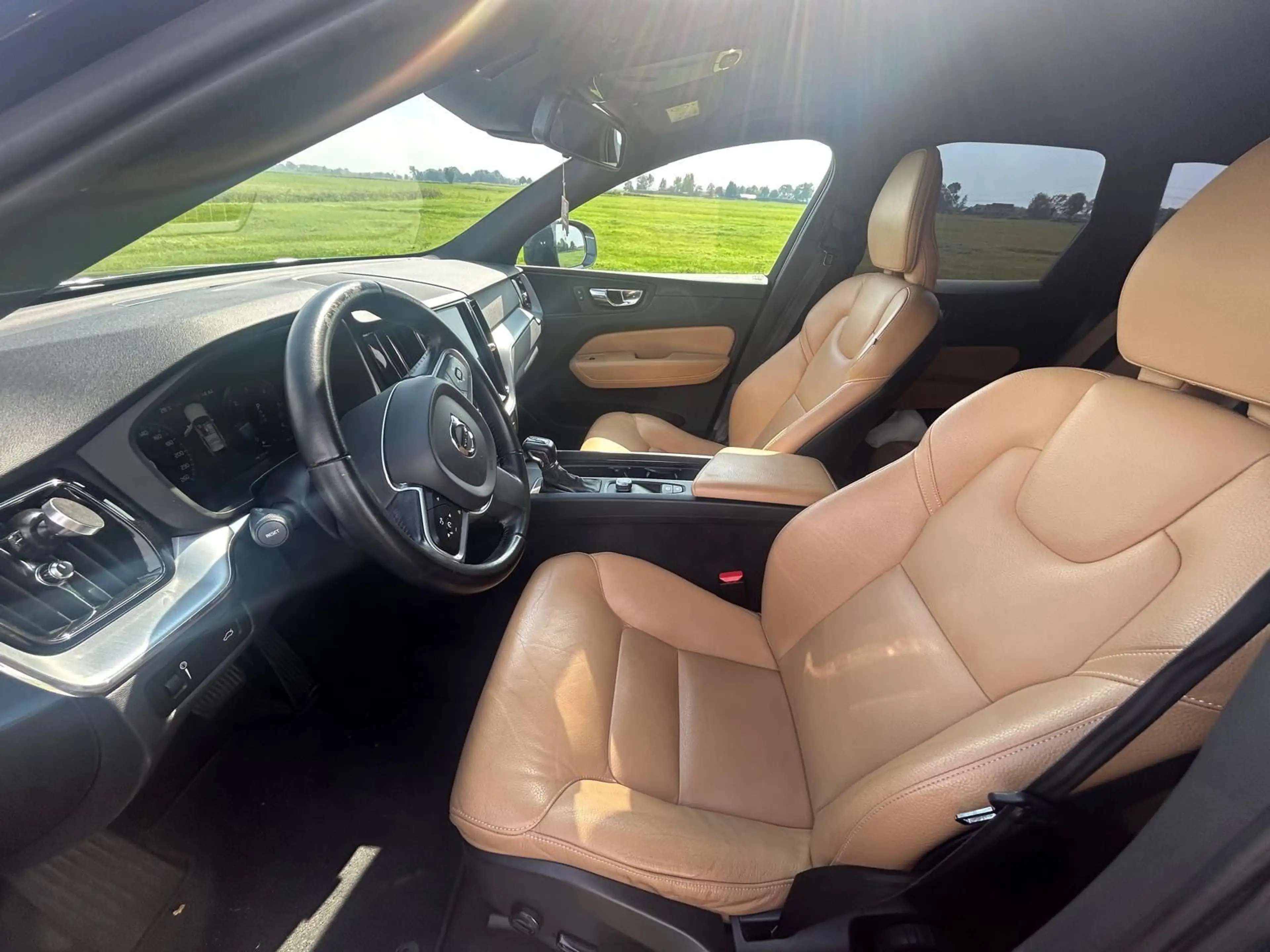 Volvo XC60 D4 Momentum Volvo Service History — photo 8