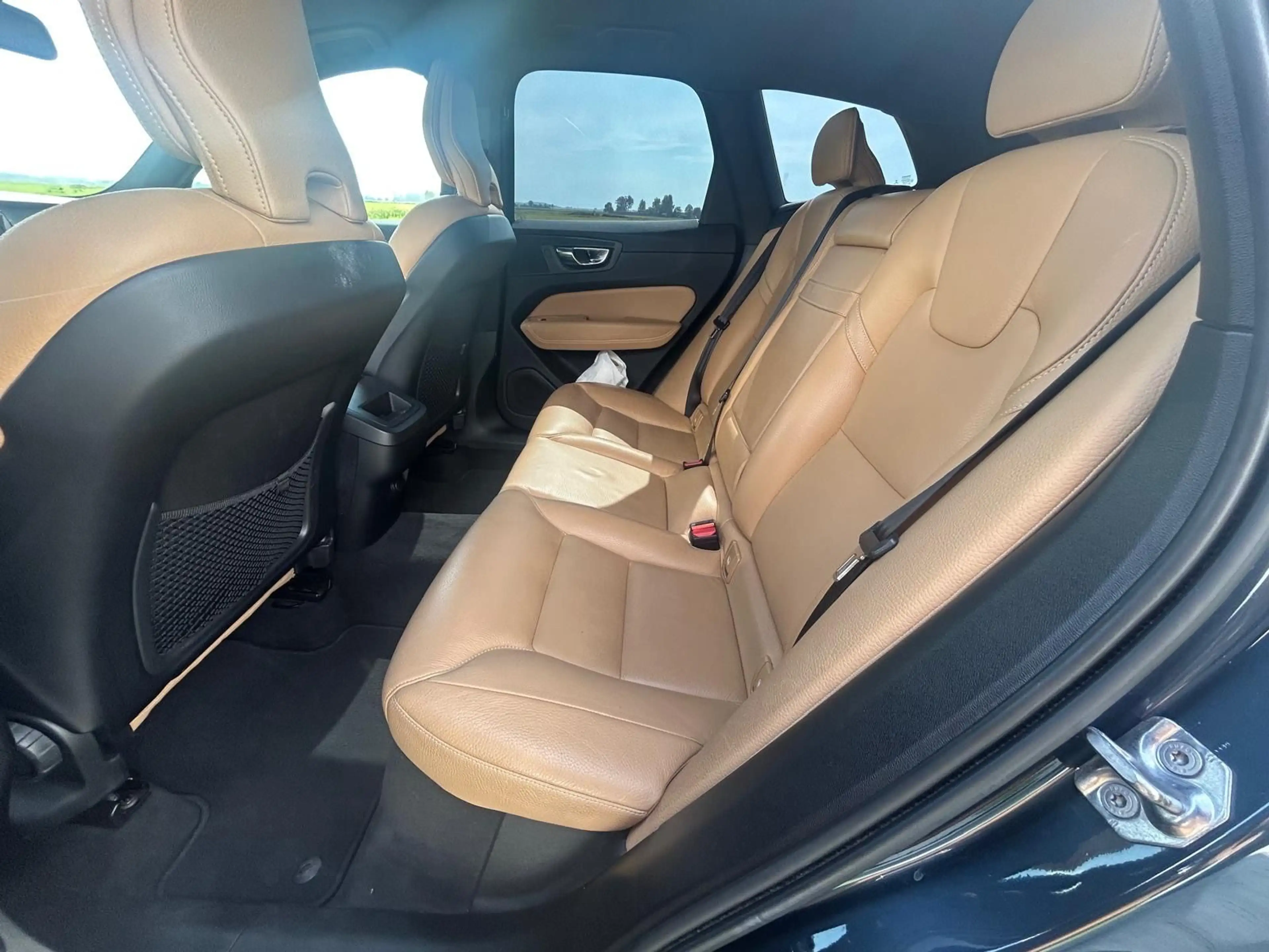 Volvo XC60 D4 Momentum Volvo Service History — photo 12