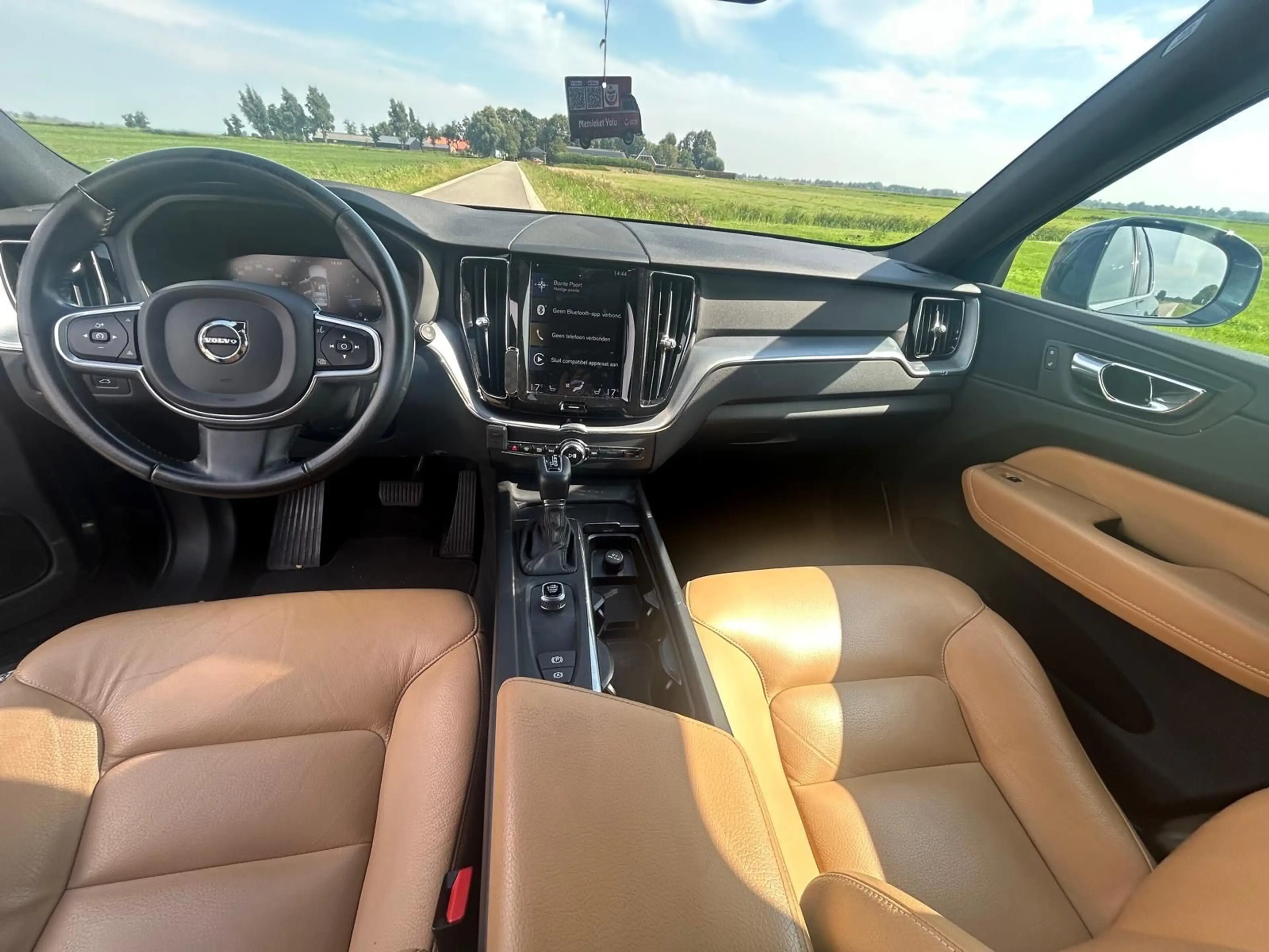 Volvo XC60 D4 Momentum Volvo Service History — photo 9