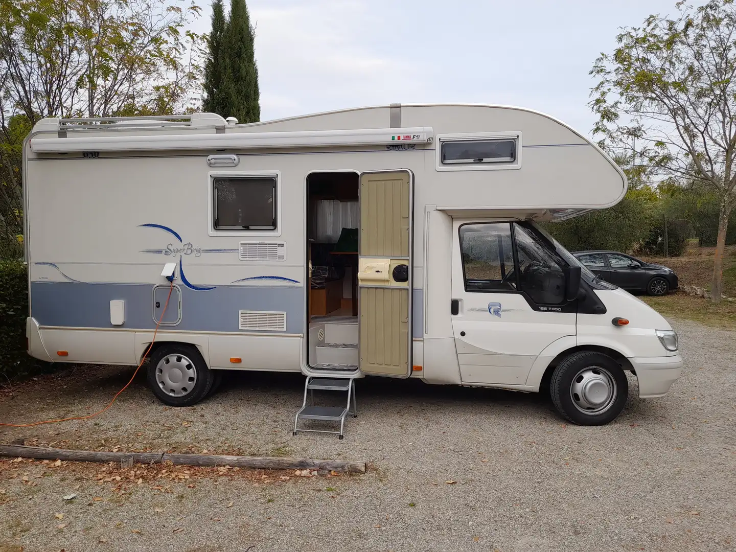 Ford Transit 2.4 tdi Bílá - 1