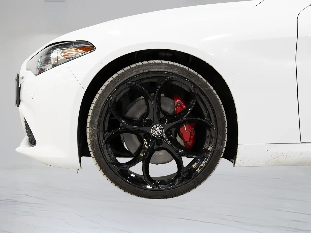 Alfa Romeo Giulia снимка Alfa Romeo Giulia
