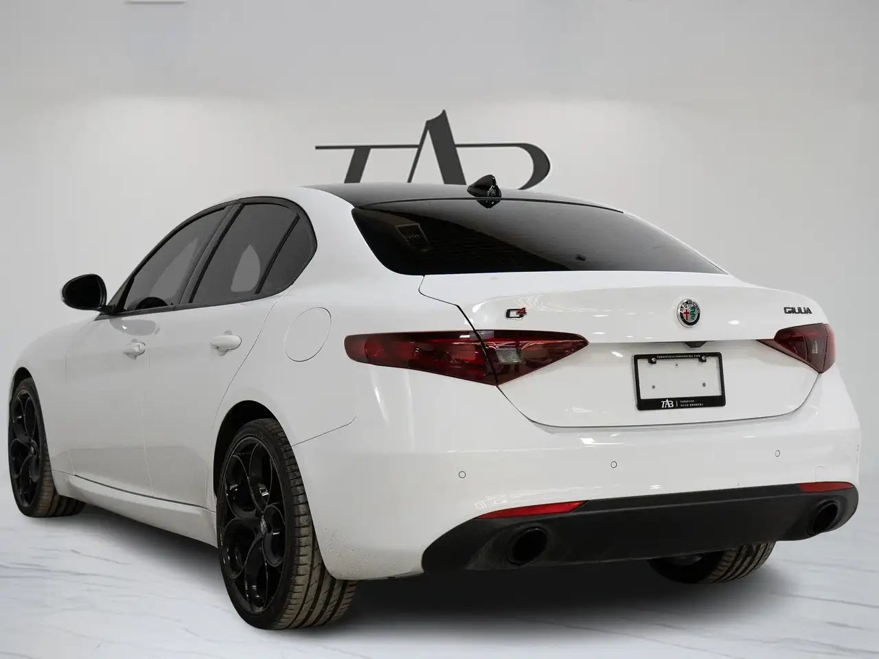 Alfa Romeo Giulia снимка Alfa Romeo Giulia