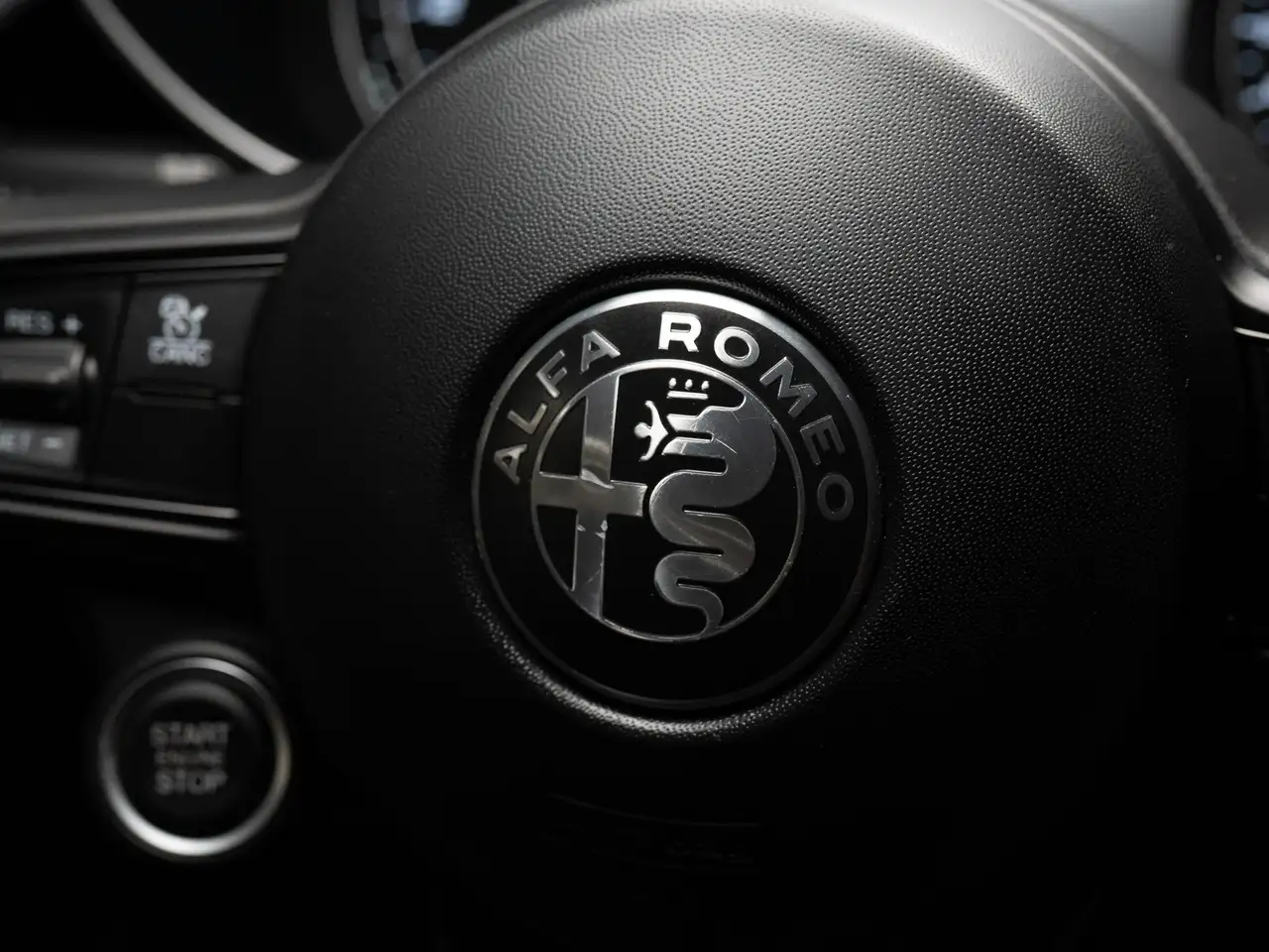 Alfa Romeo Giulia снимка Alfa Romeo Giulia