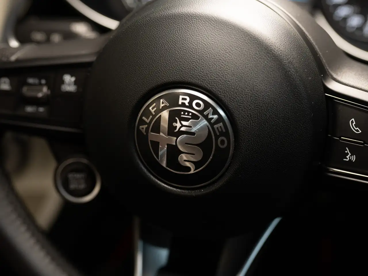 Alfa Romeo Giulia снимка Alfa Romeo Giulia