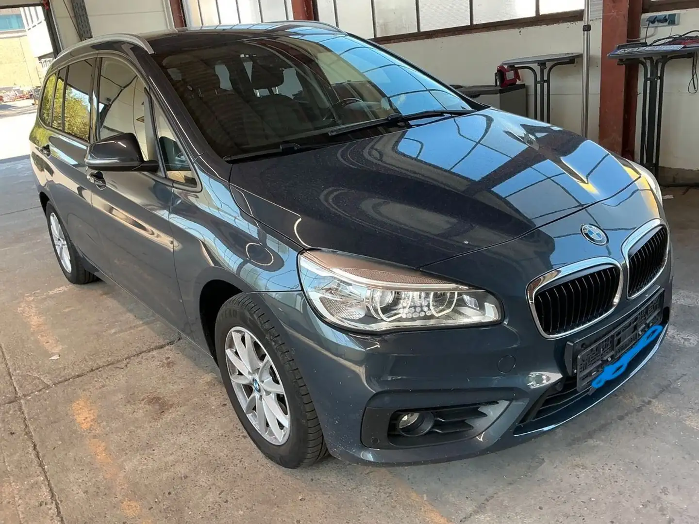 BMW 216 Baureihe 2 Gran Tourer 216 d Advantage Gri - 2