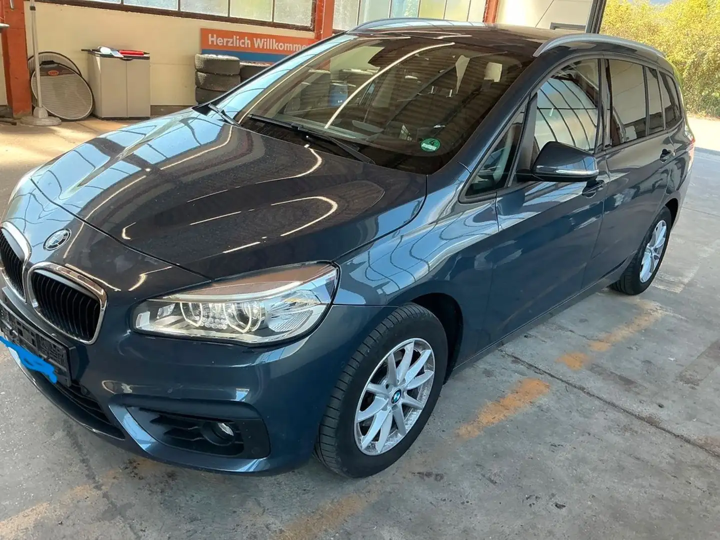 BMW 216 Baureihe 2 Gran Tourer 216 d Advantage Gri - 1