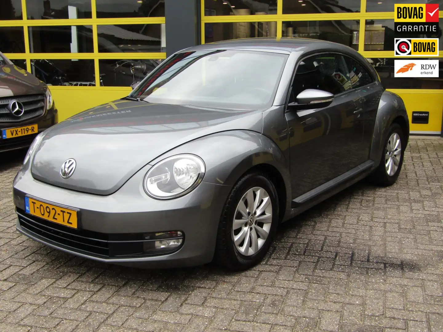 Volkswagen Beetle 1.2 TSI Design Grijs - 1