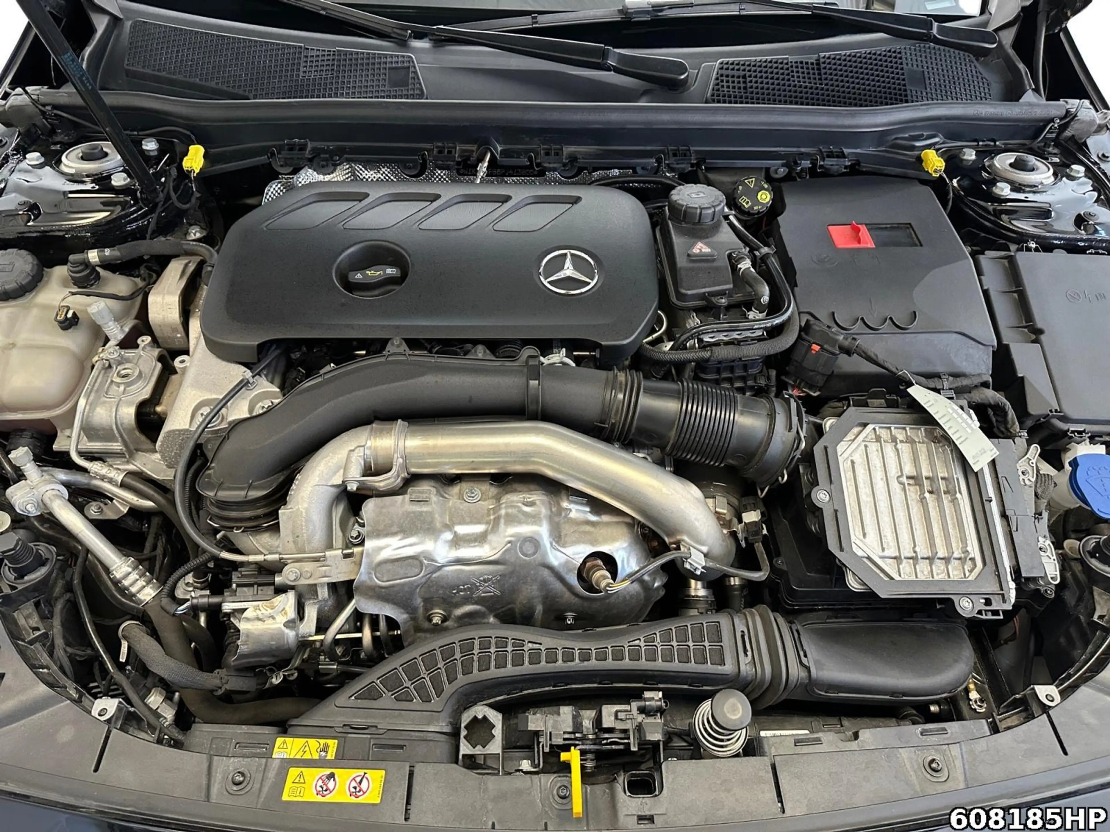 Mercedes-Benz A 220 AMG Line Pano AHK 360° Sound Ambiente 19" — photo 7