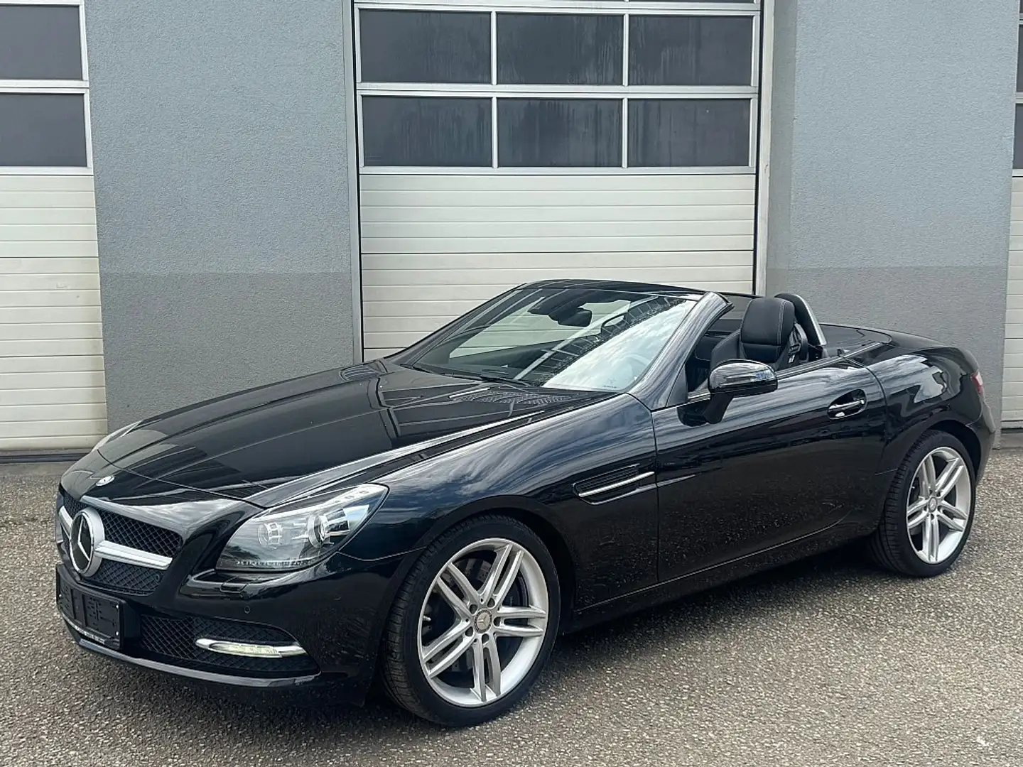 Mercedes-Benz SLK 200 BlueEfficiency Aut. Schwarz - 1