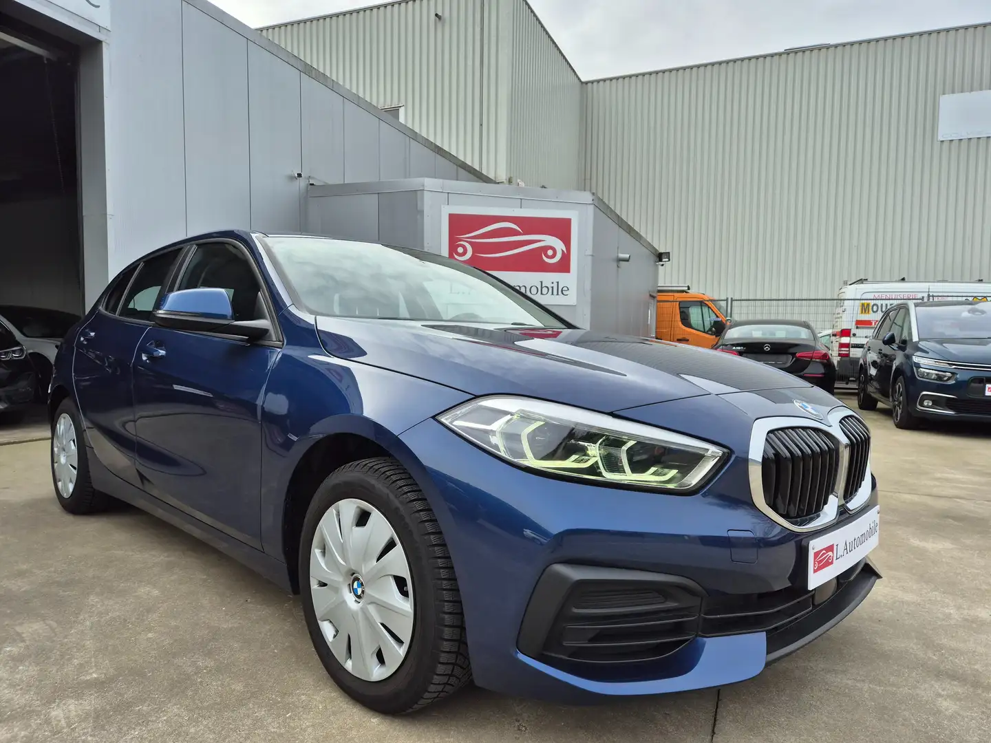 BMW 116 iA // 37.792 KM !! AUTOMATIQUE // 2022 !! Blu/Azzurro - 2