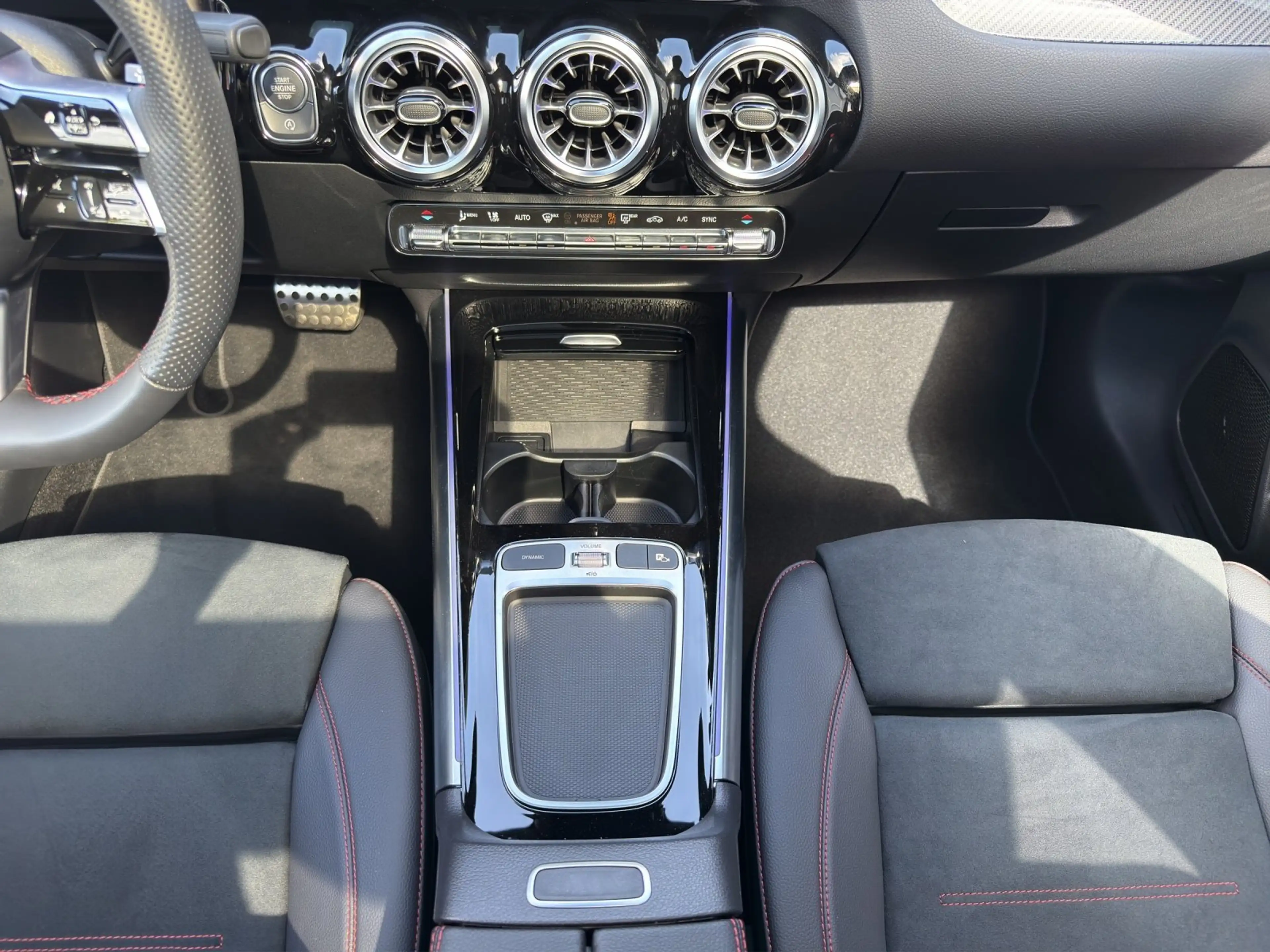 Mercedes-Benz B 220 4M AMG Premi+ AHK Memo MLED Pano HUD KeyGo — photo 11