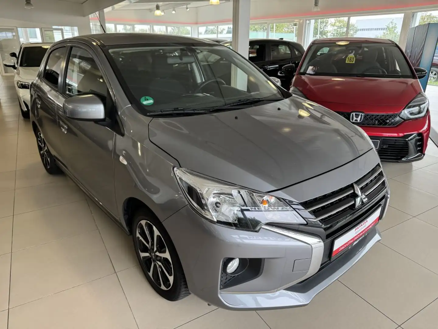 Mitsubishi Space Star AS&G 1.2 Select+ (A00) Grau - 1