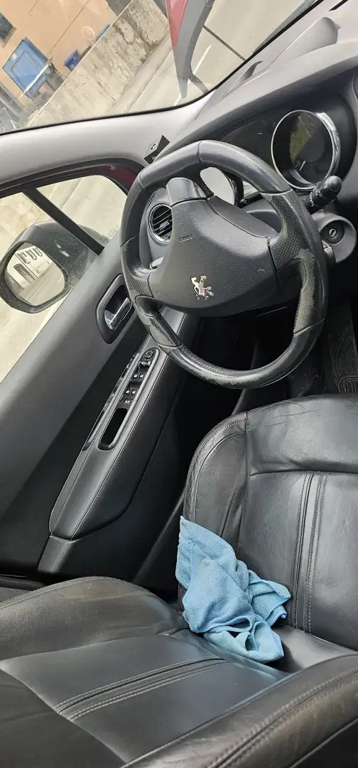 Peugeot 5008 HDI FAP 110 Business-Line crvena - 2